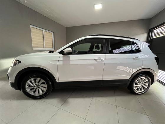 VOLKSWAGEN T-CROSS 2023