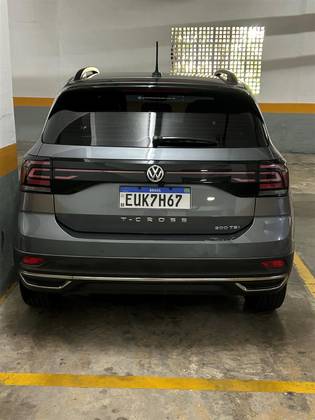 VOLKSWAGEN T-CROSS 2021