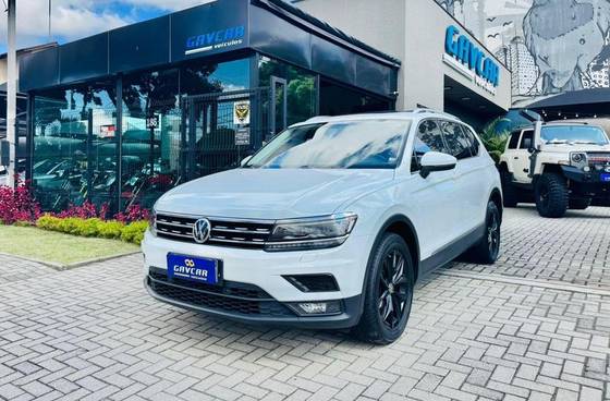 VOLKSWAGEN TIGUAN 2019