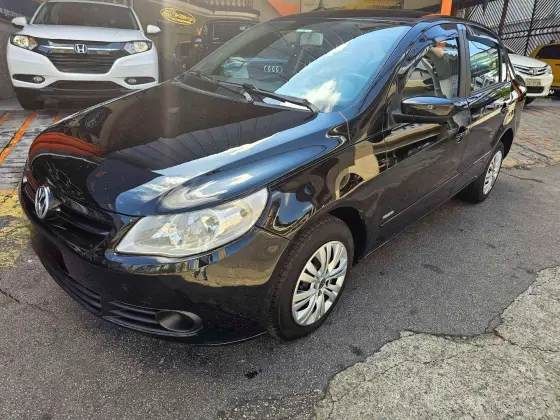 VOLKSWAGEN VOYAGE 2011