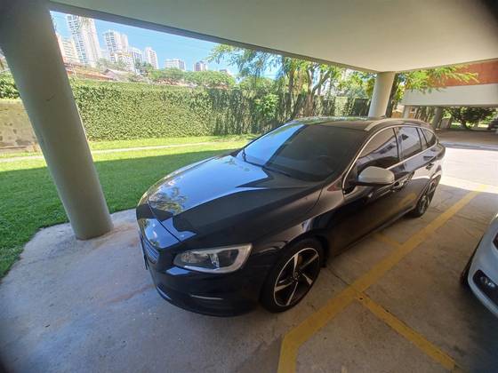 VOLVO V60 2014