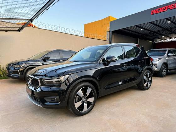 VOLVO XC40 2018