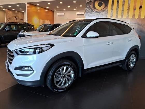 HYUNDAI TUCSON 2021