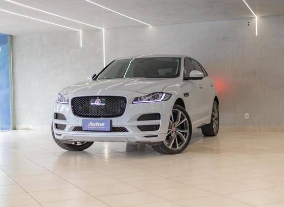 JAGUAR F-PACE 2020