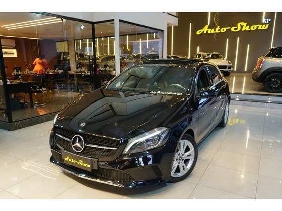 MERCEDES-BENZ A 200 2017