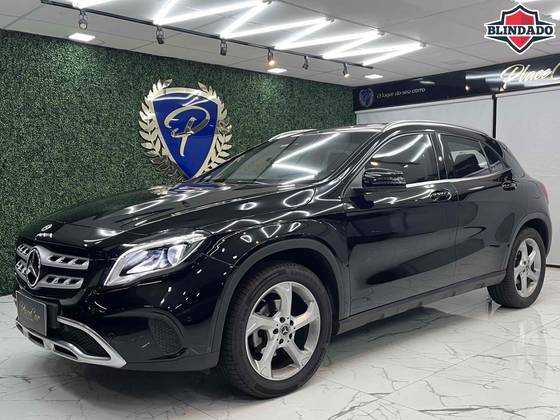 MERCEDES-BENZ GLA 200 2019