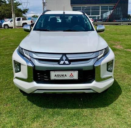 MITSUBISHI L200 TRITON 2023