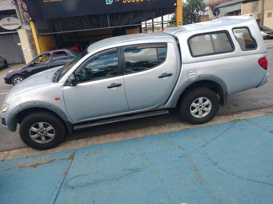 MITSUBISHI L200 TRITON 2013