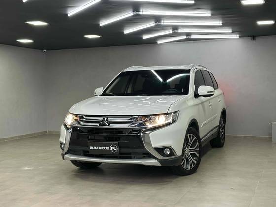 MITSUBISHI OUTLANDER 2018