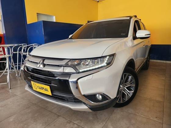 MITSUBISHI OUTLANDER 2016