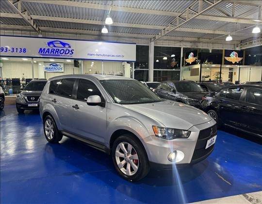 MITSUBISHI OUTLANDER 2011