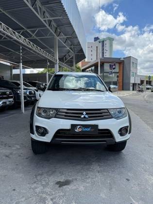 MITSUBISHI PAJERO 2017