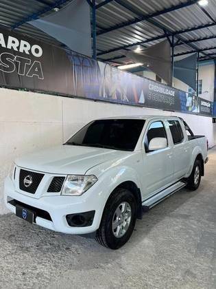 NISSAN FRONTIER 2015