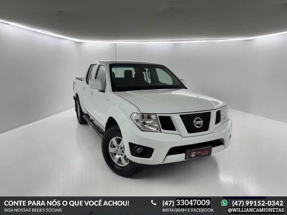NISSAN FRONTIER 2014
