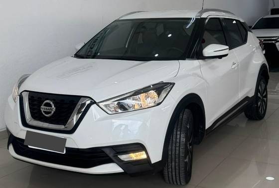 NISSAN KICKS 2017