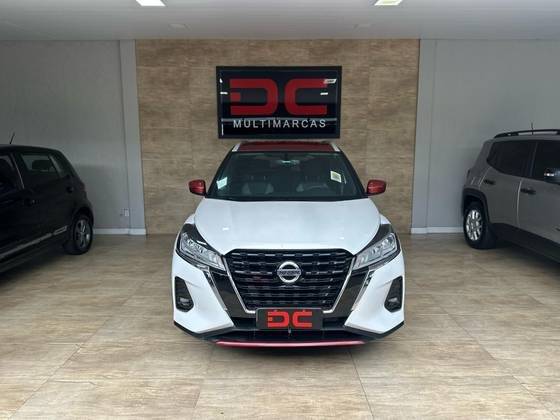 NISSAN KICKS 2022