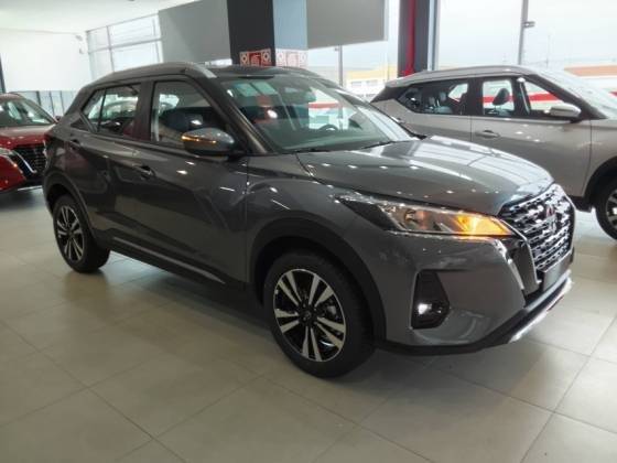 NISSAN KICKS PLAY 2025