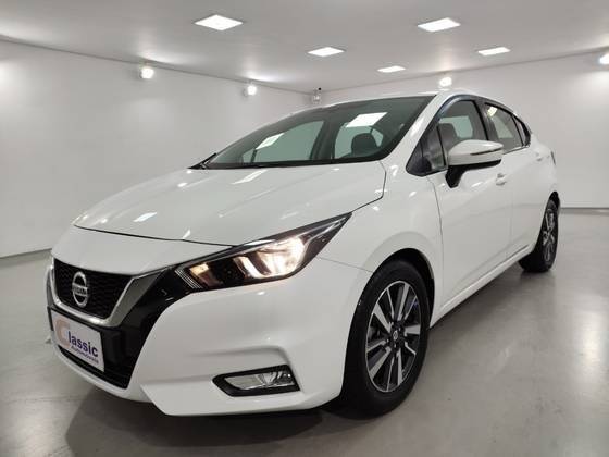 NISSAN VERSA 2022