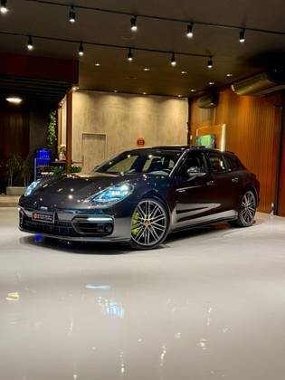 PORSCHE PANAMERA 2022