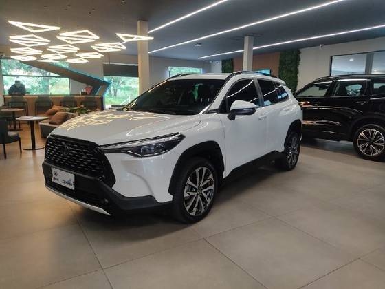 TOYOTA COROLLA CROSS 2023