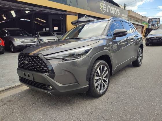 TOYOTA COROLLA CROSS 2024