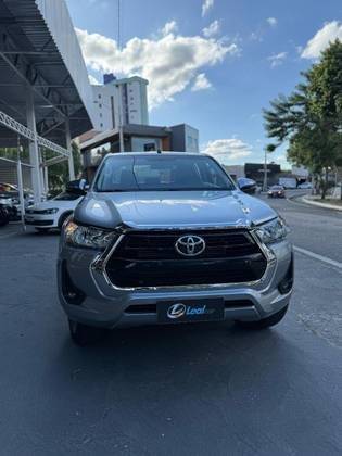 TOYOTA HILUX 2021