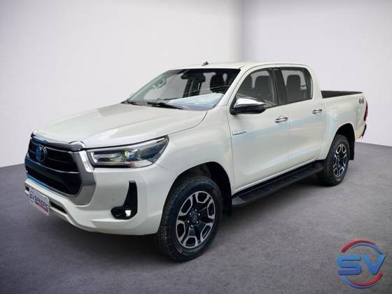 TOYOTA HILUX 2021
