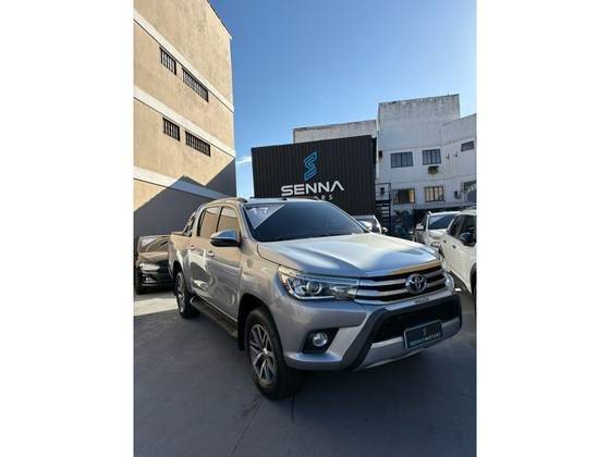 TOYOTA HILUX 2017