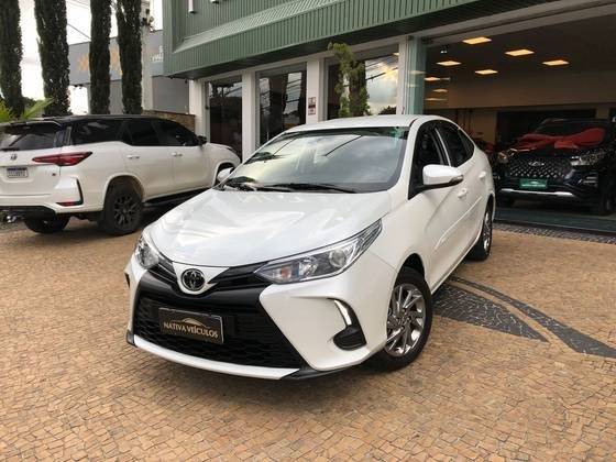 TOYOTA YARIS 2023