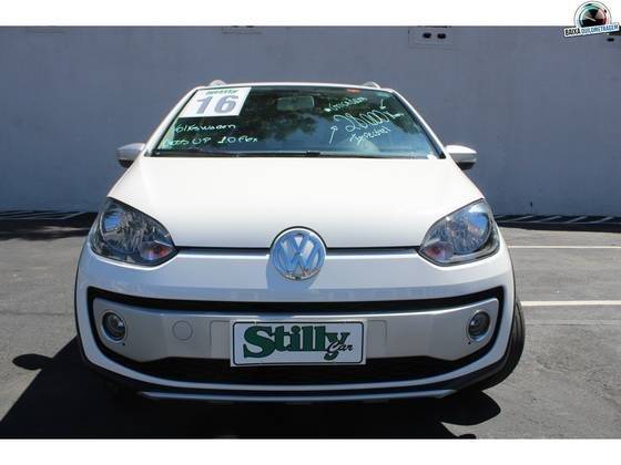 VOLKSWAGEN CROSS UP 2016