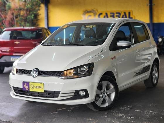 VOLKSWAGEN FOX 2016