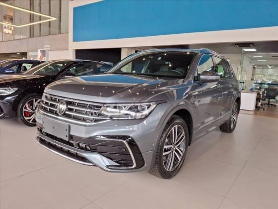 VOLKSWAGEN TIGUAN 2024