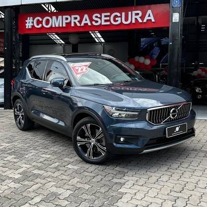 VOLVO XC40 2022
