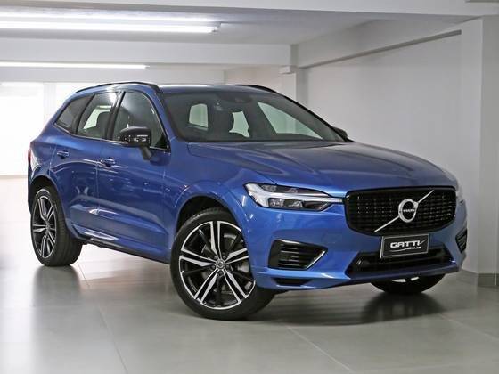 VOLVO XC60 2021