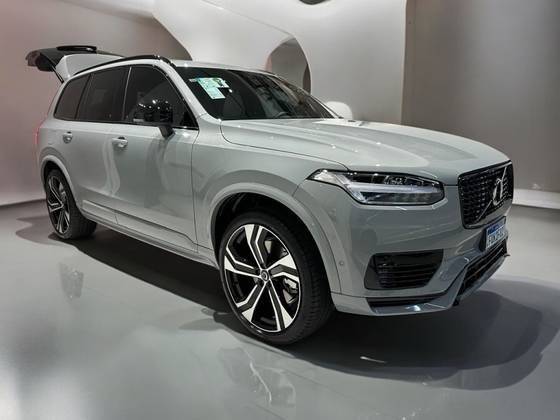 VOLVO XC90 2025