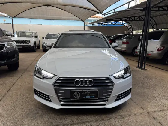 AUDI A4 2018