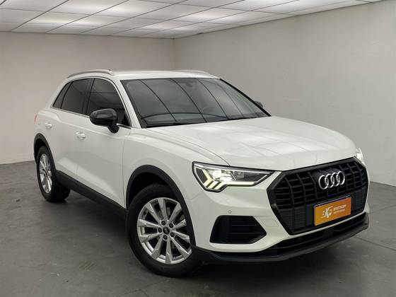 AUDI Q3 2021
