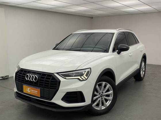 AUDI Q3 2021