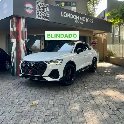 AUDI Q3 2023