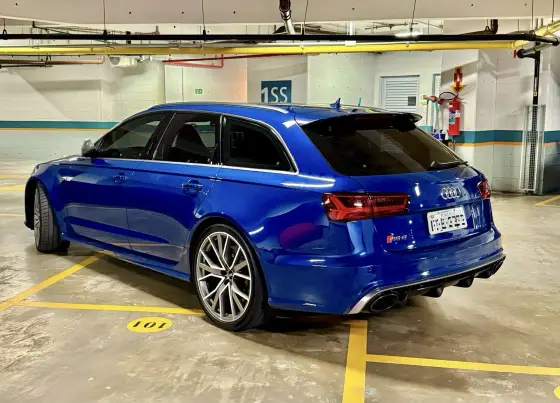 AUDI RS6 2018