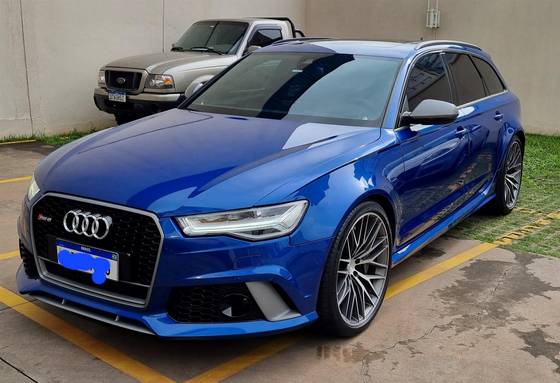 AUDI RS6 2018