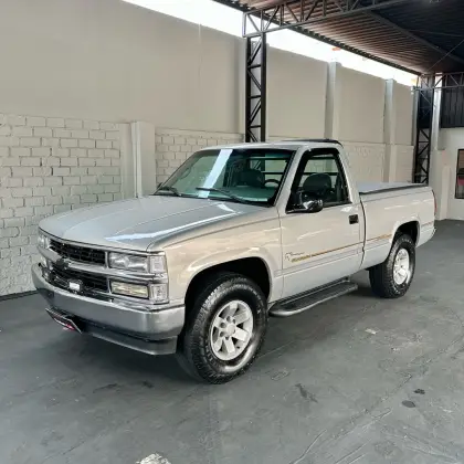 CHEVROLET SILVERADO 2001
