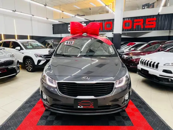 KIA CARNIVAL 2018