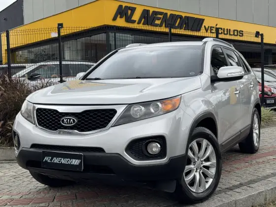 KIA SORENTO 2011