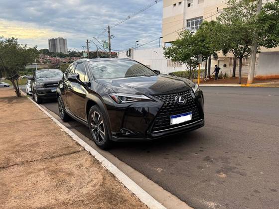 LEXUS UX 250h 2019