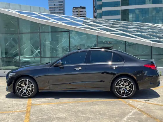 MERCEDES-BENZ C 300 2024