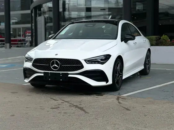 MERCEDES-BENZ CLA 200 2025