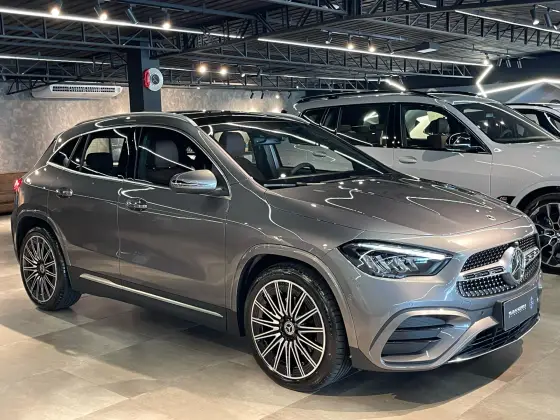 MERCEDES-BENZ GLA 200 2025
