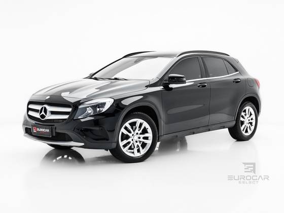 MERCEDES-BENZ GLA 200 2017