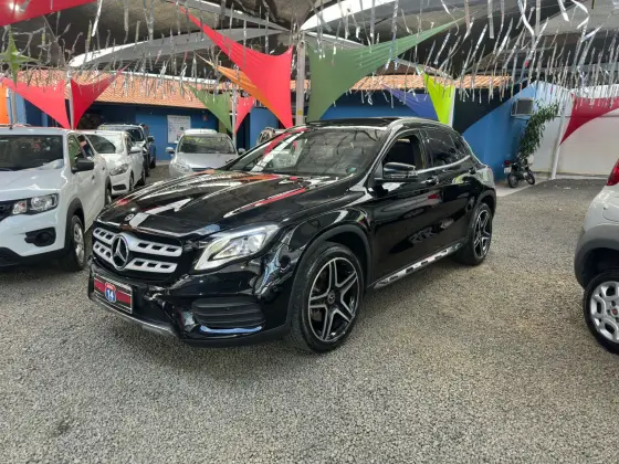MERCEDES-BENZ GLA 250 2018